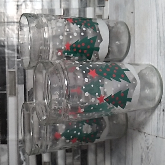 Vintage Anchor ⚓ Hocking 🎄Christmas glasses - Picture 1 of 3
